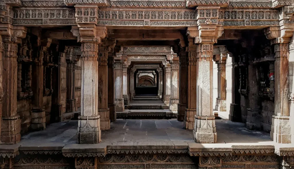 Adalaj Vav, a stepwell of Gujarat, is best explored with kids