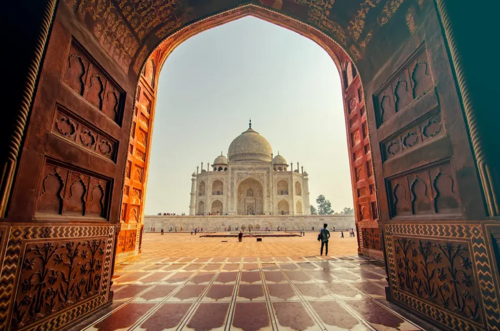 Sunrise is the best time to visit the Taj Mahal with kids in India. 