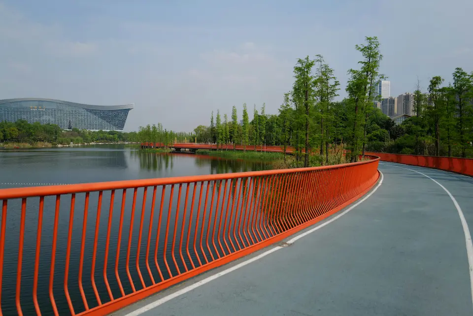 The view of Tianfu Greenway, the longest greenway for bicycles in the Sichuan district of China