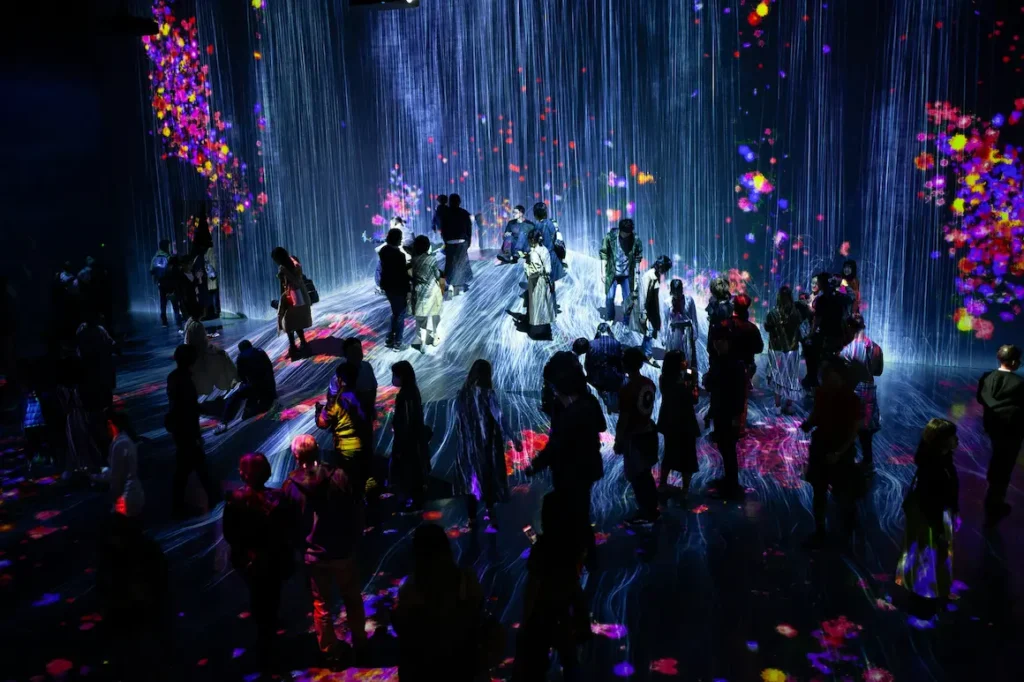 TeamLab Borderless (Azabudai Hills) feels like a living video game