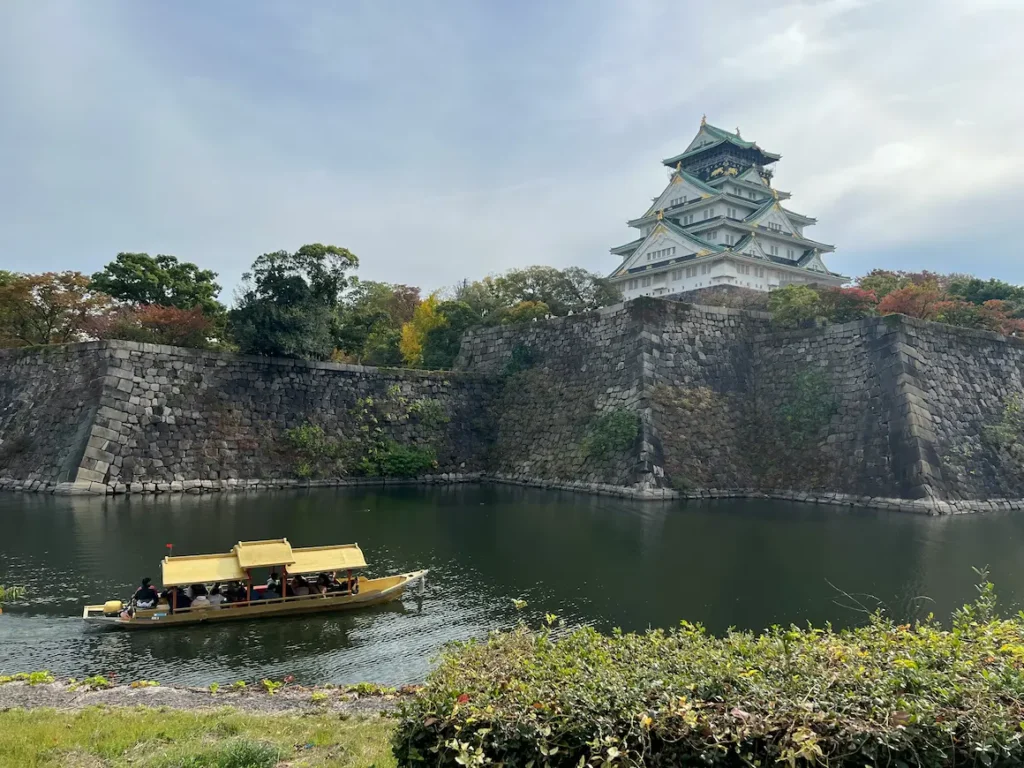 Explore castles and shrines of Osaka to give them a cultural Japan tour. 