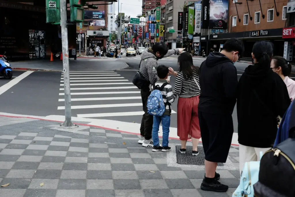 Crossing the road in busy traffic of China—is Beijing safe- 