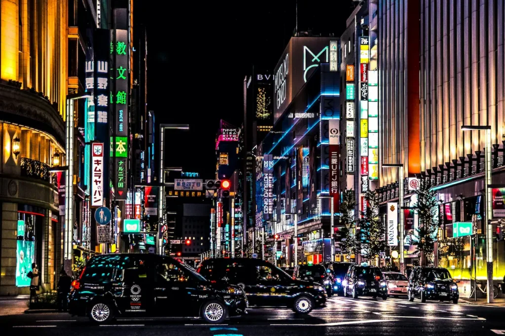 We have chosen to stay in Ginza for calm and convenience.