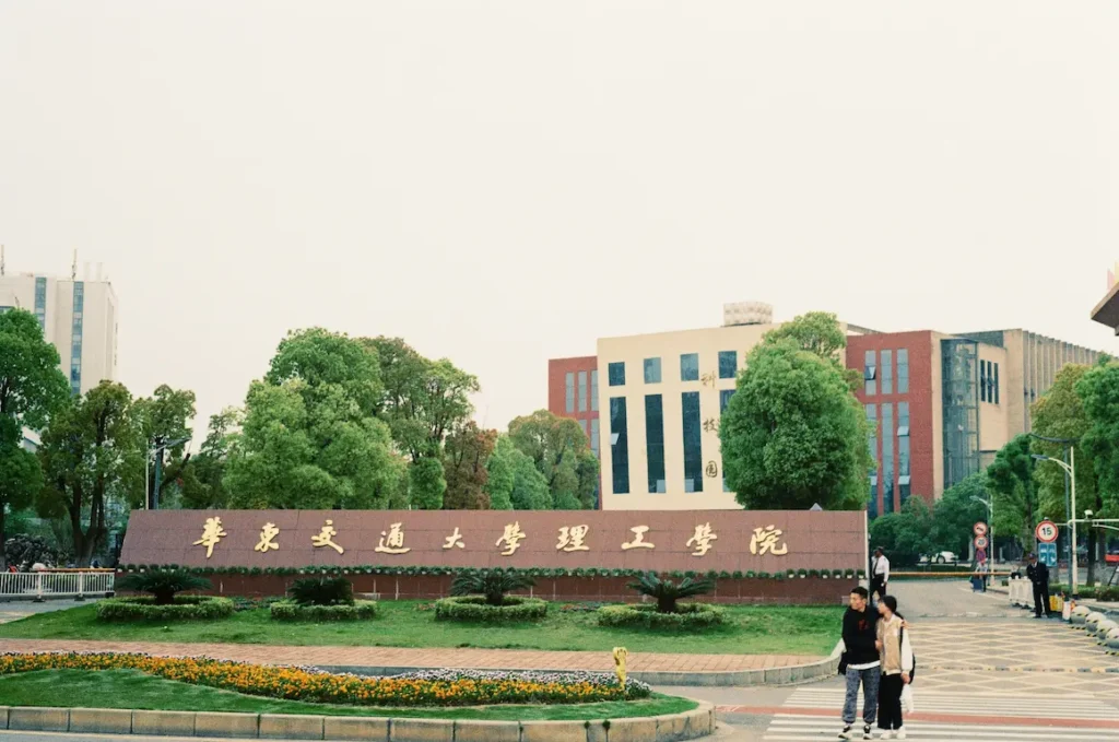  The Tianjin Museum offers a fascinating look