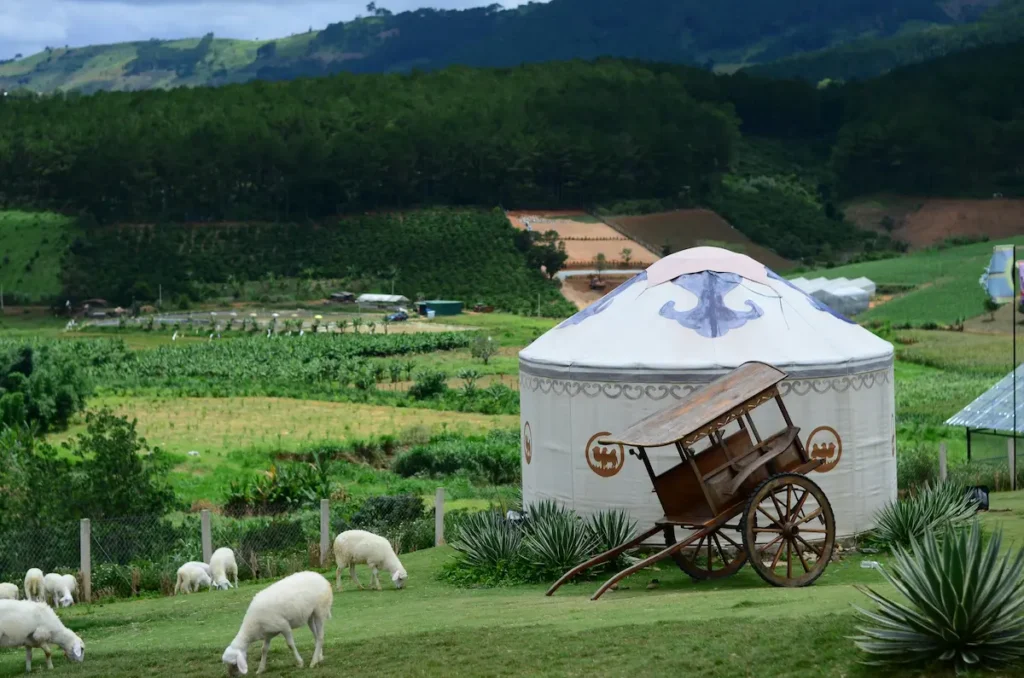 Peaceful valley view of Da Lat, it's best to visit Vietnam with kids