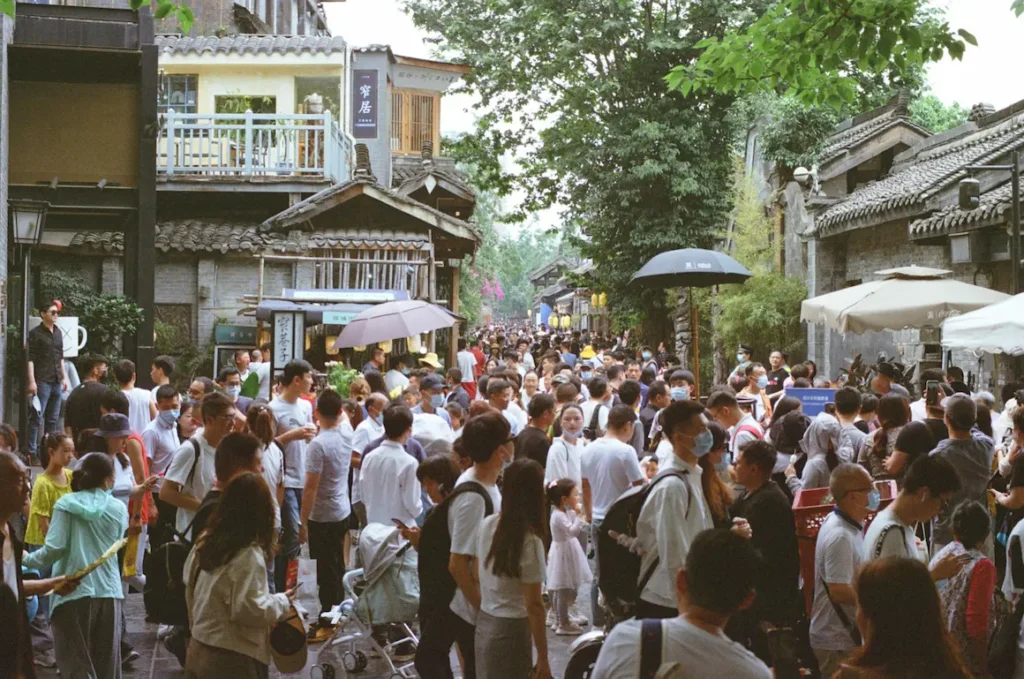  The crowds got overwhelming after an hour, the Wide & Narrow Alleys of Chengdu