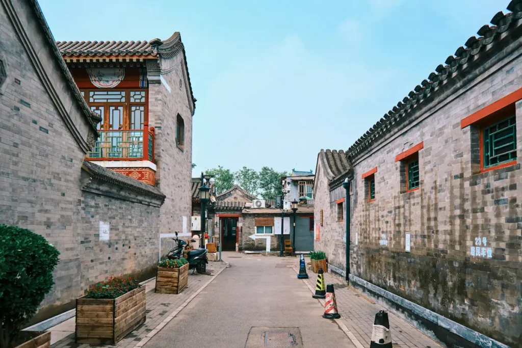 Feel the imperial Beijing in the old alleyways of the Hutongs. 