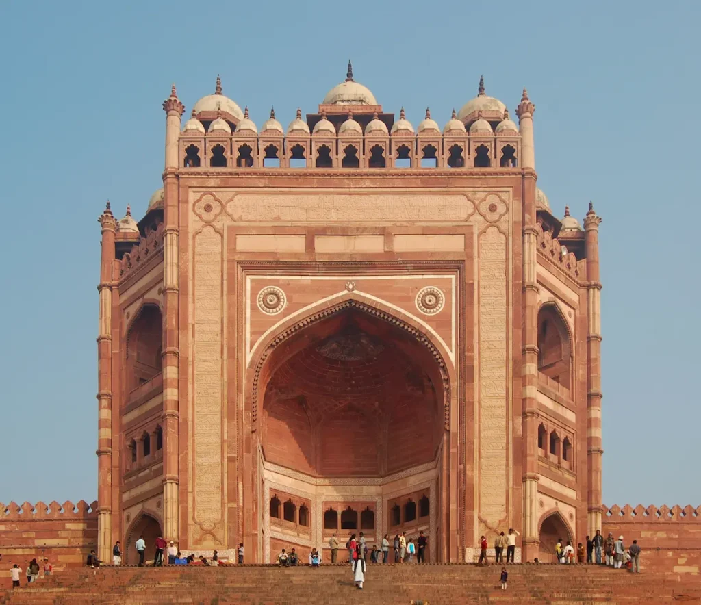 Buland Darwaza is the highest gate in the world. It is best to visit with kids
