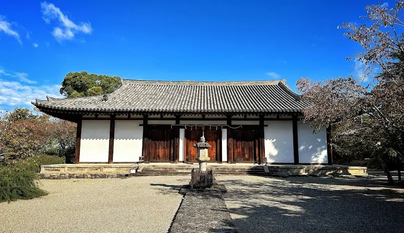 Naramachi is a narrow lane old Japanese style, perfect for visiting with kids