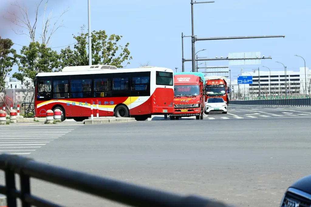 Transfers within Zhangjiajie with kids is easy with public buses or didi taxi