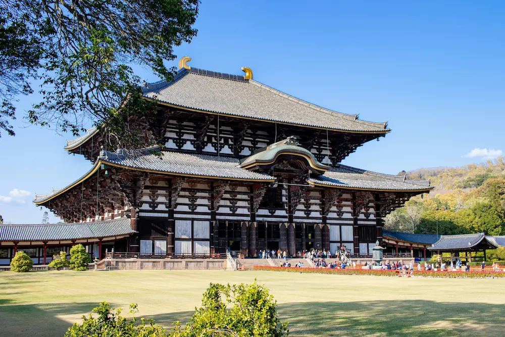 The Toda-ji temple view is crowded in the afternoons.