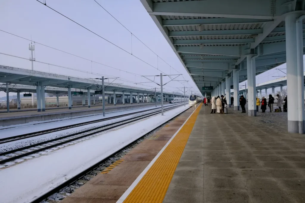 Getting to Zhangjiajie with kids, on China’s high-speed rail.