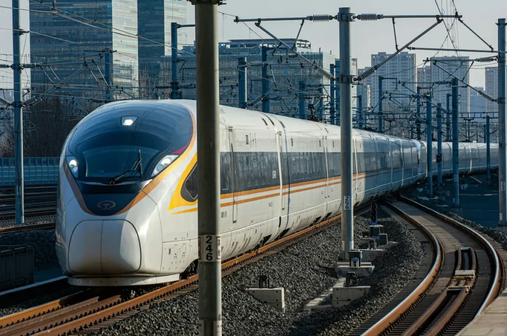 High-speed trains are the best way to get to Chongqing with kids
