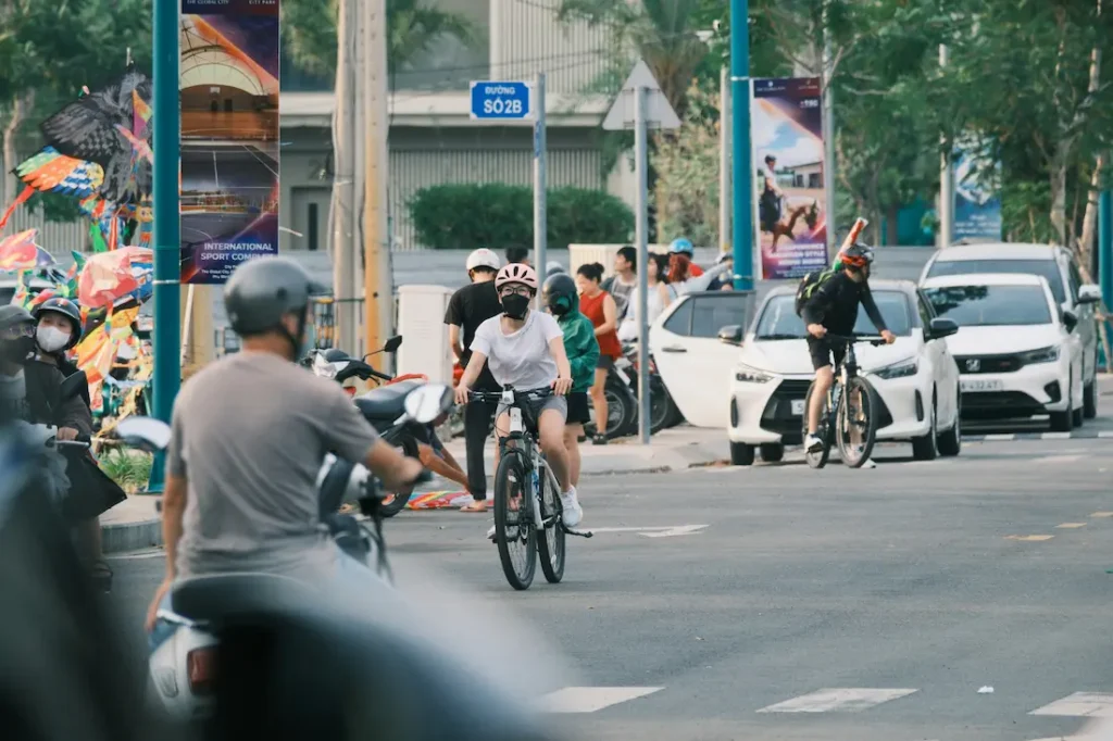 A cycle tour is the best way to explore Da Nang. 