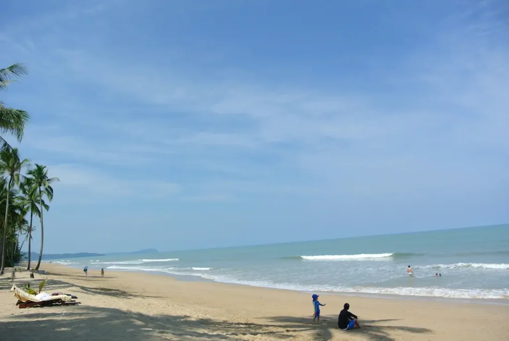 Nhu Tien Beach is the most family-friendly in Nha Trang and the best beach for families with young kids. 