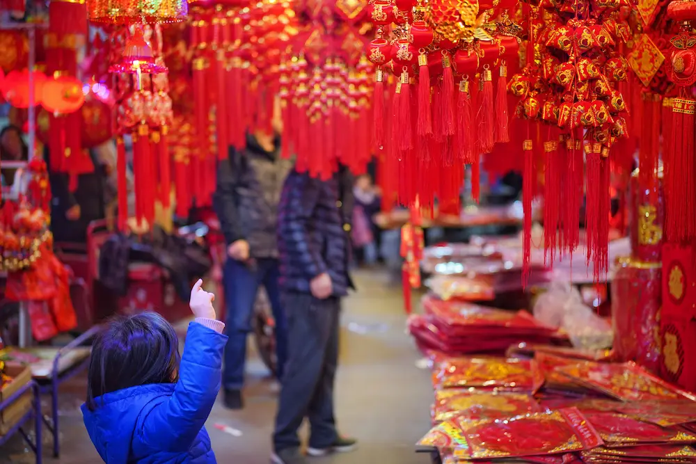 kids enjoying China travel experience family trip Asia