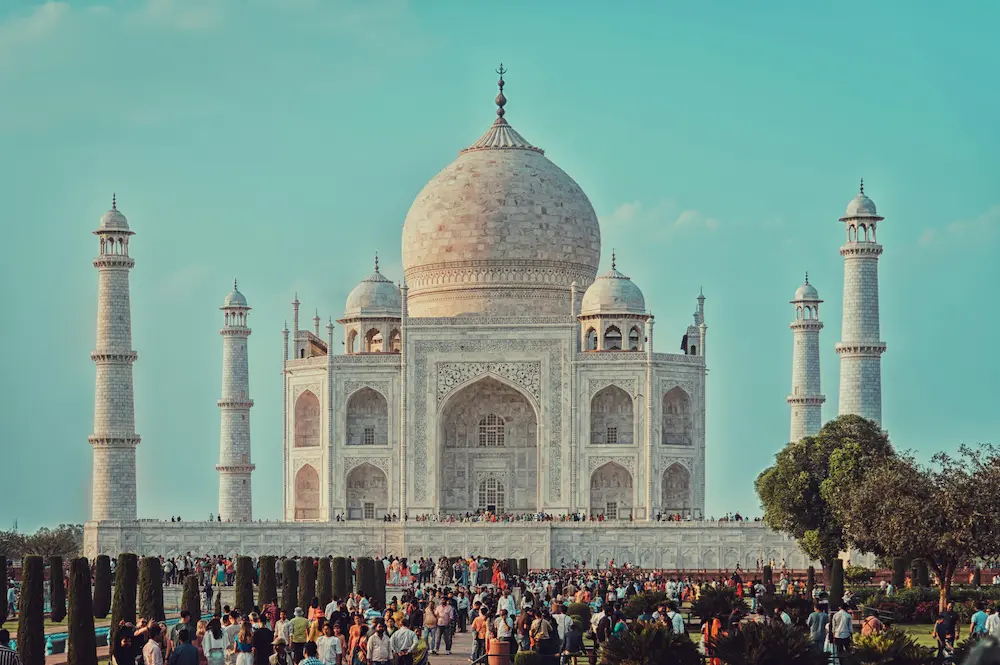 crowds at TAJ MAHAL, Agra.