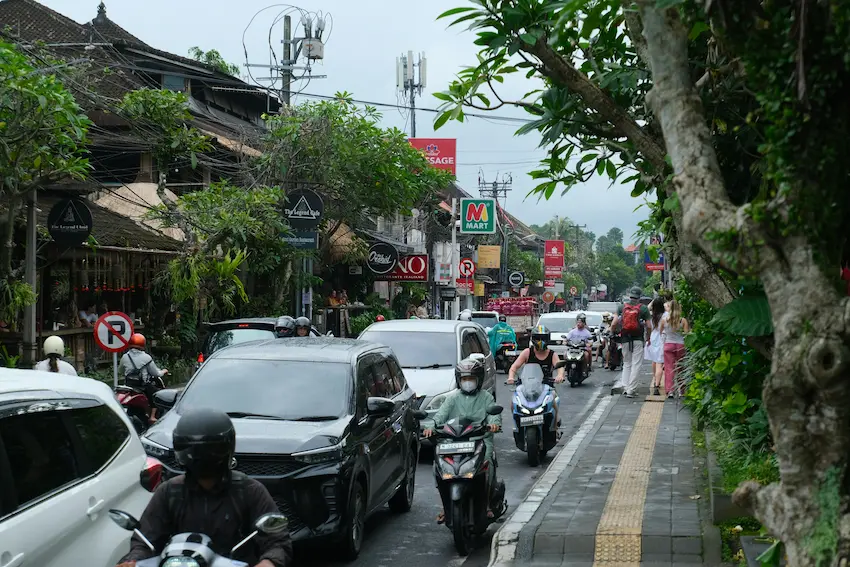 Private driver with child car seat in Bali Indonesia