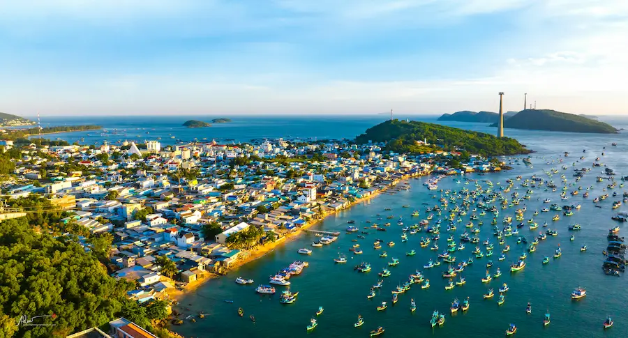 Boats lined up on Phu Quoc beach seems crowded at first.