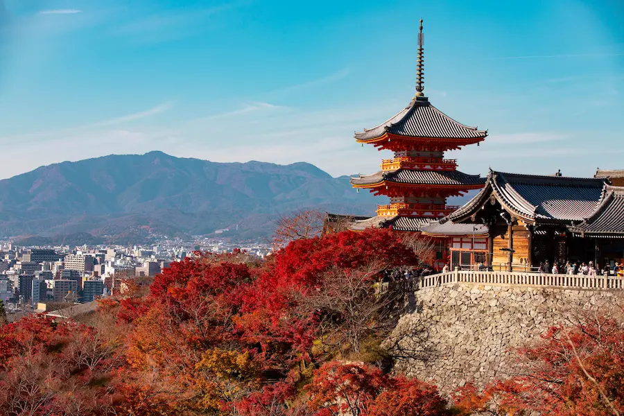 Family travelling in Japan with kids